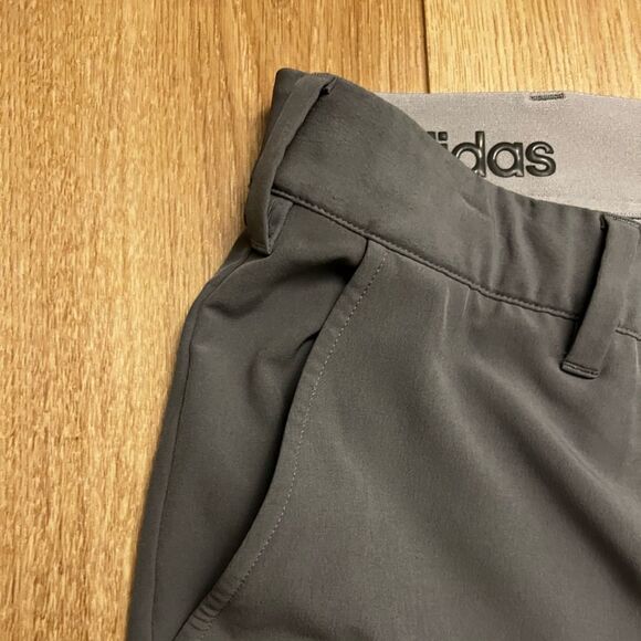 Adidas Men's Gray Flat Front Stretch Performance Golf Pants, Size 40 x 32 - Picture 3 of 7